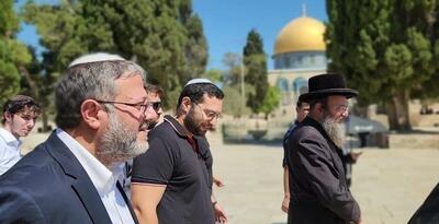 هتک حرمت مقام صهیونیست به مسجدالاقصی