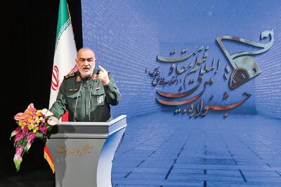 هنر مقاومت جلوگیری از دفن ملت‌ها زیر آوار تهاجم فرهنگی است