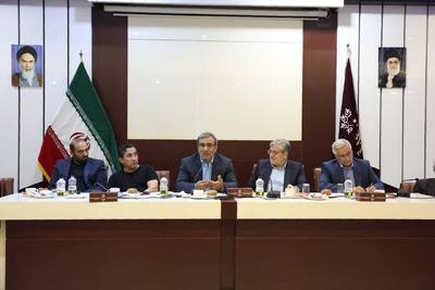 استاندار: شرکت‌های معدنی خراسان‌رضوی در لیگ برتر فوتبال تیم‌داری می‌کنند - پارس فوتبال