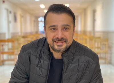 عصبانیت شدید سپند امیرسلیمانی از خدمات بیمه کشور+فیلم