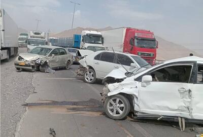 تصادف وحشتناک در عمان بر اثر گرد و غبار شدید + فیلم