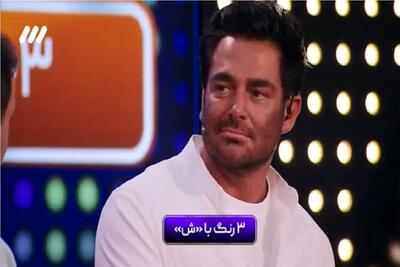 سکانس خندان؛ آقای شیخ زاده رنگای ش دار گلزار رو برنمیتابه کرکر خندس فقط قیافه گلزار