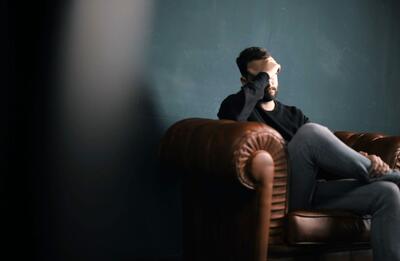 زنم در نبود من به دوست‌پسر سابقش می‌رفت!