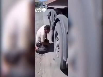 بازداشت فردی که راننده تریلی را به‌خاطر حمل بار تهدید می‌کرد