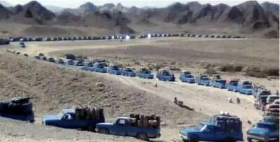 این همه کالا در روز روشن جلوی چشم مسئولان صادر و وارد می شود، اسمش را می گذارید قاچاق؟/ شتر را بالای مناره پنهان می کنید؟