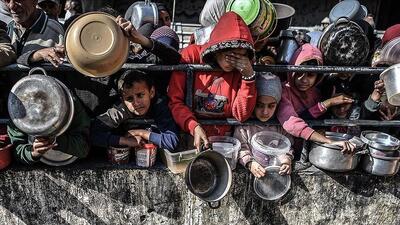 آنروا: ۲۵۰ هزار نفر از ساکنان غزه در آستانه مرگ بر اثر گرسنگی قرار دارند/ حدود ۷۰ هزار کودک، از سوء تغذیه شدید رنج می‌برند