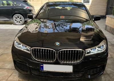 آگهی مزایده و حراجی 4 دستگاه خودروی خارجی زیر قیمت موسسه : لکسوس LX570 ، بی ام د
