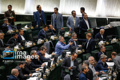 نماینده مجلس: غنی سازی، حق قانونی، نماد استقلال علمی و عزت ملی ایرانیان است