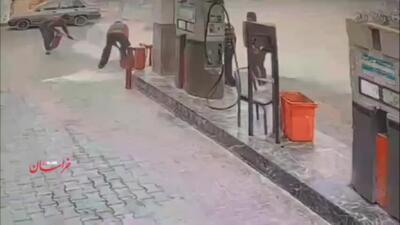 آتش‌سوزی خودروی پراید در جایگاه سوخت نصرآباد