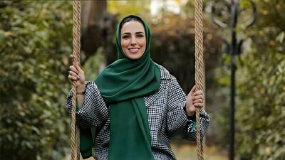 سوگل طهماسبی با لباس عروس شیک و دسته گل خاص!