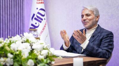 اقلیت‌سالاری مانع توسعه ایران؛ یک تنه می خواهند مقابل جهان بایستند - مردم سالاری آنلاین