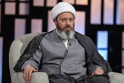 مواضع مقامات رسمی ایران درباره سخنان یک روحانی در حج؛ عراقچی: به هیچ کس اجازه آسیب زدن به روابط ما با همسایگان را نمی دهیم/ نواب: سخنان این روحانی نظر شخصی اوست | شفقنا
