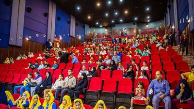 بلیط سینما استقلال خرم آباد برای اهداکنندگان خون نیم‌بها شد