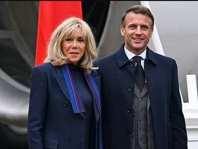 لب‌خوانی دعوای مکرون و همسرش؛ بریژیت: برو گمشو!