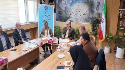 فرماندار سنندج: رویکرد سنتی نسبت به کتاب اصلاح شود