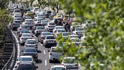 ترافیک در اتوبان تهران-کرج و جاده کرج-چالوس سنگین است