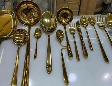 چطور مانع تغییر رنگ قاشق چنگال طلایی شویم؟