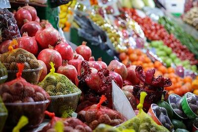 قیمت انواع میوه در میادین میوه و تره بار برای امروز 7 خرداد اعلام شد