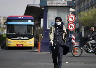 چرا زنان ایرانی در بازار کار کمتر از مردان دیده می‌شوند؟