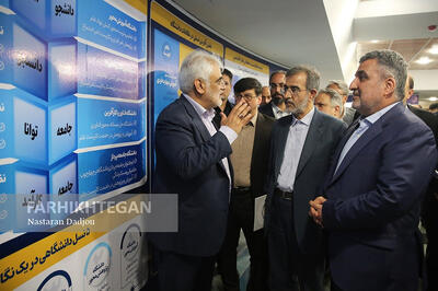 نمایشگاه «روایت تحول» قابل‌تحسین است