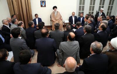 وزیر کشور و استانداران با رهبر انقلاب دیدار کردند