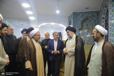 نشست علمی «امام خمینی (س)، حوزه پیشرو و سرآمد و بایسته های فقه کارآمد»