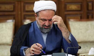 حمایت حمید رسایی از جنجال سازی روحانیِ تندرو در عربستان/ عده‌ای از او انتقام می‌گیرند