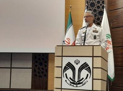 امیر دریادار سیاری:پوزه هر دشمنی را با تاسی از درس‌های «بیت المقدس»، به خاک می‌مالیم