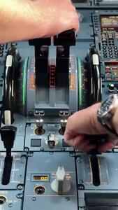 فیلم فضای داخلی کابین خلبان A320