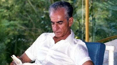 عکس  سفر به ایام قدیم /  چهره تکیده محمدرضا پهلوی پس از تبعید به جزیره باهاماس ! / سال ۱۳۵۸