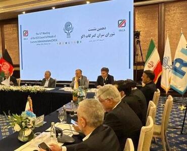 رئیس گمرک: نیازمند نگاهی نو به تجارت هستیم