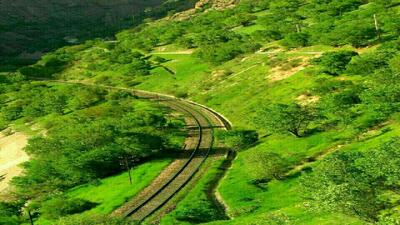 مسیر زیبای آبشار بیشه؛ طبیعتی رویایی و شگفت انگیز + فیلم