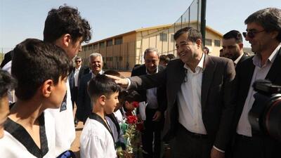 بازدید وزیر ورزش و جوانان از اماکن ورزشی شهرستان خلخال