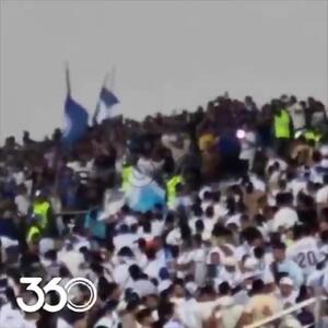 ببینید؛ فاجعه در ورزشگاه اراک و مصدومیت هواداران  با پرتاب سنگ