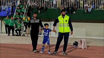 جیمی جامپ کم سن و سال در دیدار استقلال - ملوان!