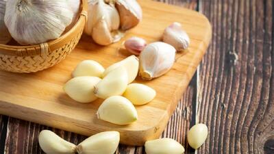 سیر را با این داروها نخورید! + چه کسانی نباید سیر مصرف کنند!
