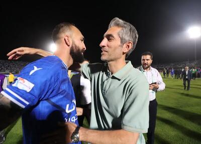 چهار به اضافه هشت مساوی با قهرمانی استقلال - پارس فوتبال