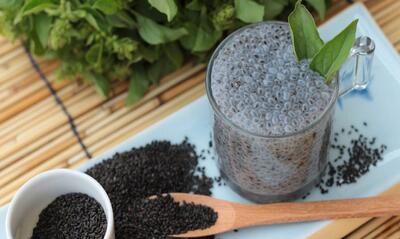 خواص تخم شربتی و خاکشیر برای کبد و نحوه مصرف آن