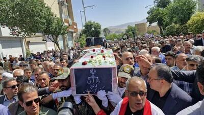 تشییع پیکر شهید قاضی احسان باقری در شیراز برگزار شد
