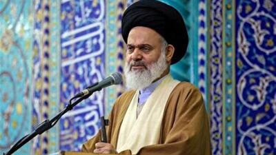 امام (ره) در عین آرمان گرایی واقعیت گرا بود