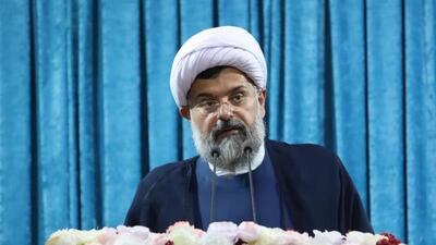 امام جمعه دشتی: برخی تفرجگاه‌ها به بستر ترویج قلیان تبدیل شده‌اند