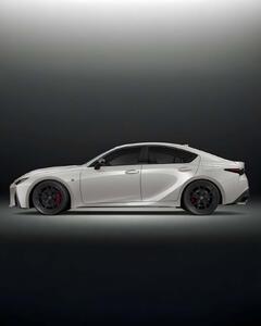 وداع با غرش V8: لکسوس IS 500 Ultimate Edition؛ پایانی باشکوه برای یک افسانه؟!