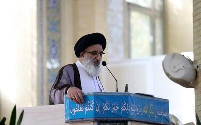 امام جمعه کرج:  انقلابی‌گری را با عناوینی مانند افراط‌گری نفی نکنیم
