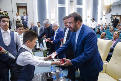 استاندار فارس : خیرین مدرسه ساز در مسیر تکامل فکری جامعه گام بر می‌دارند