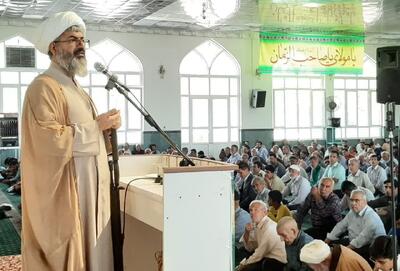 مسئولان در مبارزه با فساد جدی تر باشند
