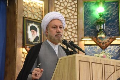 امام جمعه شیراز: خرمشهرهای زیادی برای فتح در پیشروی ملت ایران است