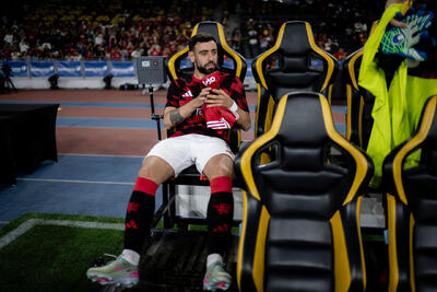 ملاقات وکیل برونو فرناندز با رئیس باشگاه الهلال در ریاض / عکس - پارس فوتبال