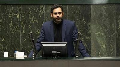 ثابتی: قشر مذهبی هم از نمازجمعه ناراضی است