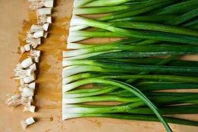 با این سبزی دم دستی پوستی صاف، مرطوب و سالم داشته باشید