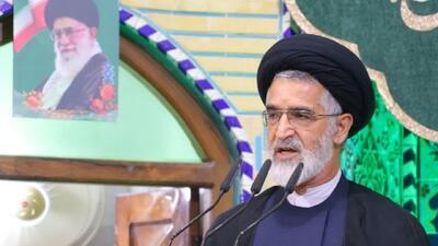 پرچم‌ ولایت تا زمان ظهور با ایستادگی ملت‌ایران برافراشته است